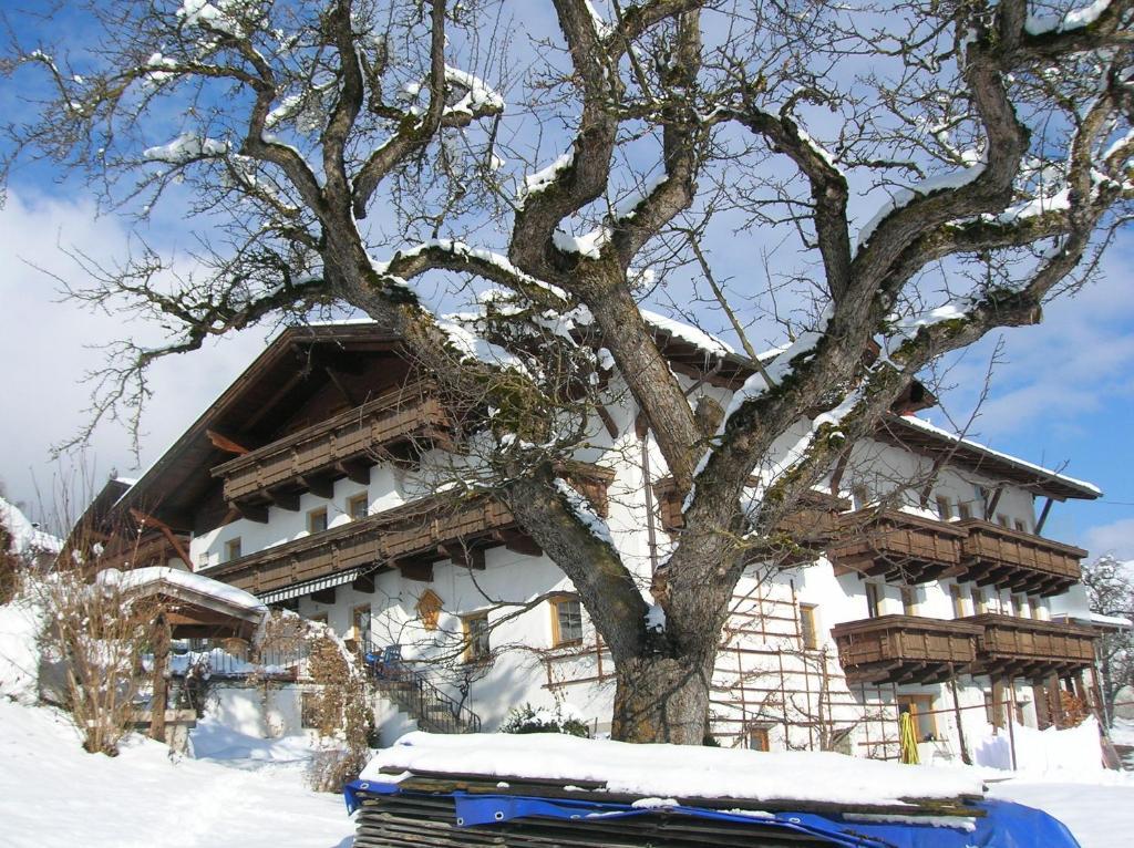 Pension Kirchbrugger 텔페스임스투바이 외부 사진